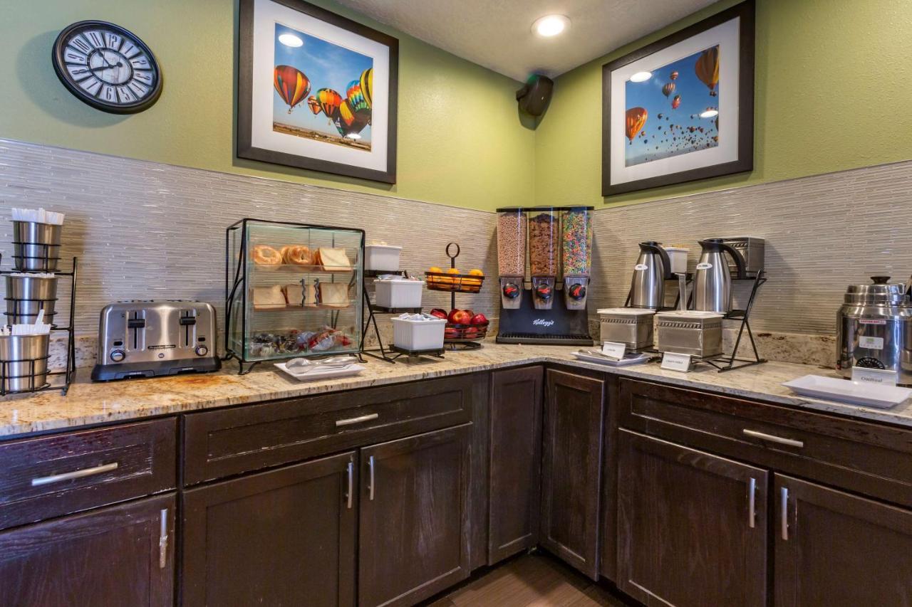 Best Western Airport Albuquerque Innsuites Hotel & Suites Zewnętrze zdjęcie