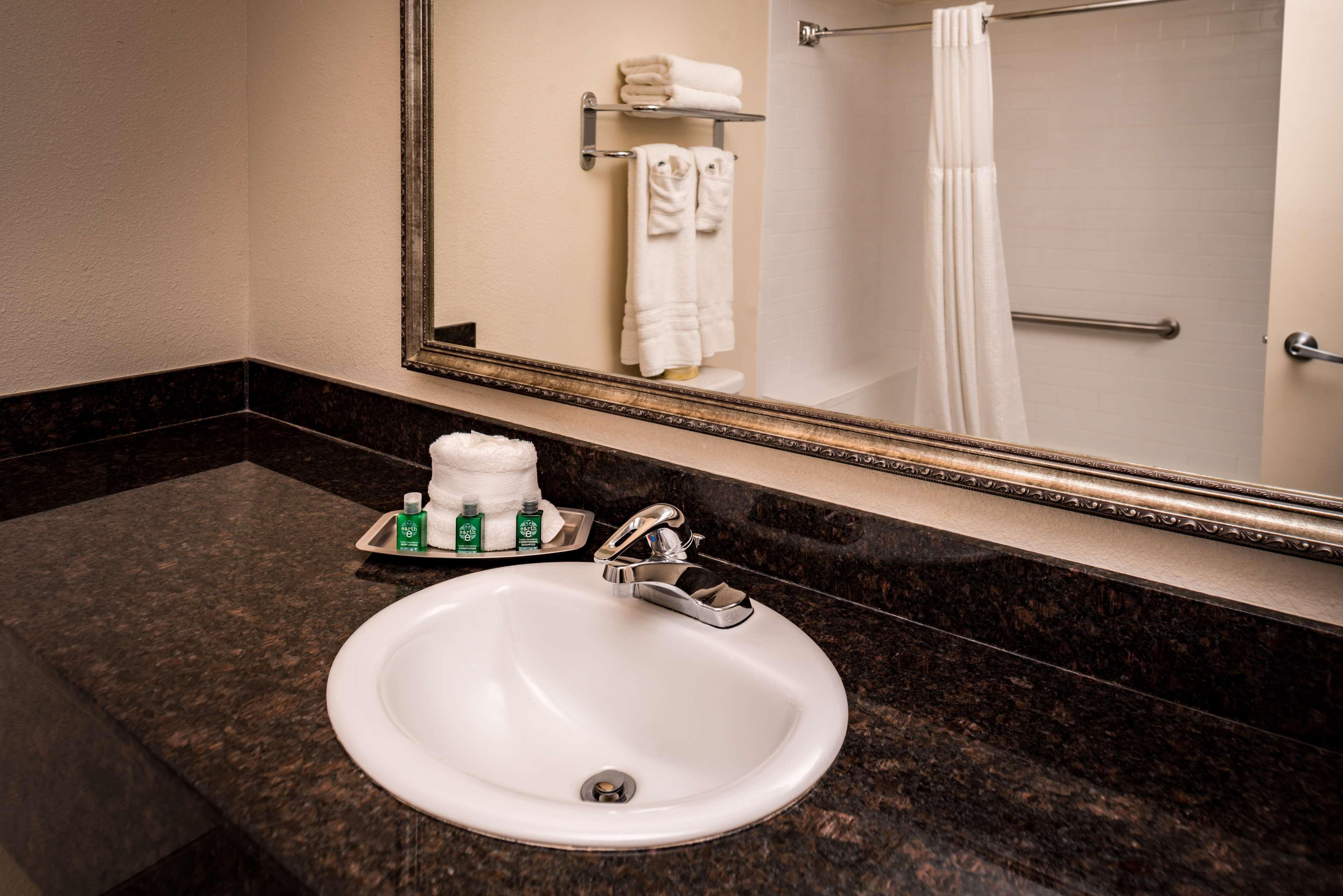 Best Western Airport Albuquerque Innsuites Hotel & Suites Zewnętrze zdjęcie
