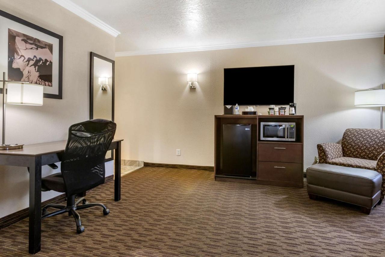 Best Western Airport Albuquerque Innsuites Hotel & Suites Zewnętrze zdjęcie